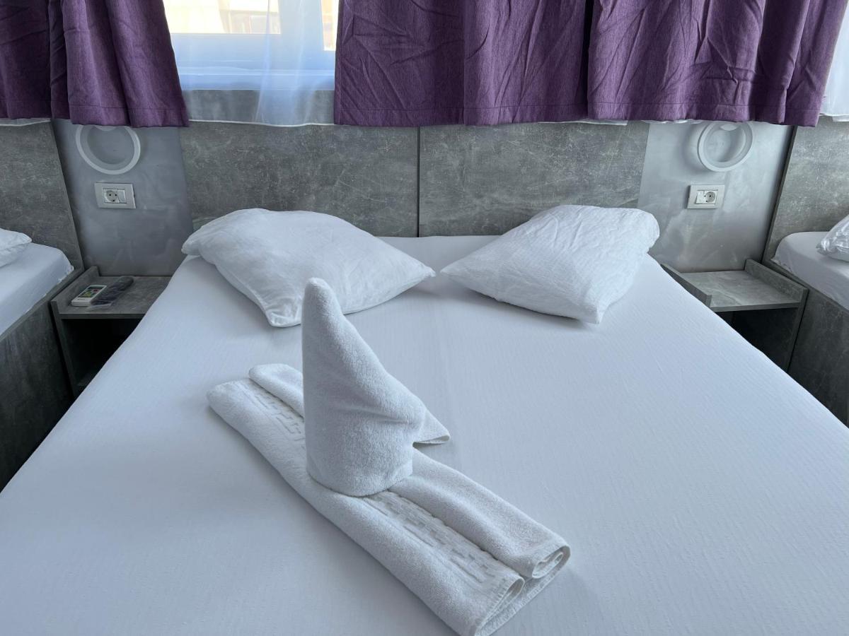 Hotel Ama World Констанца Екстериор снимка